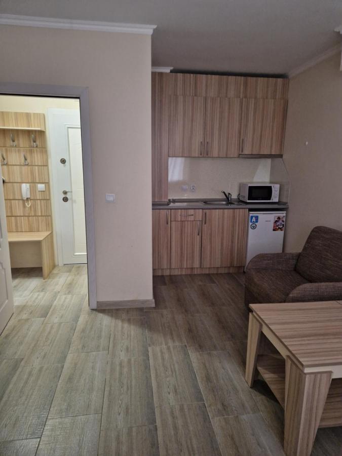 Dara Hotel Primorsko Esterno foto
