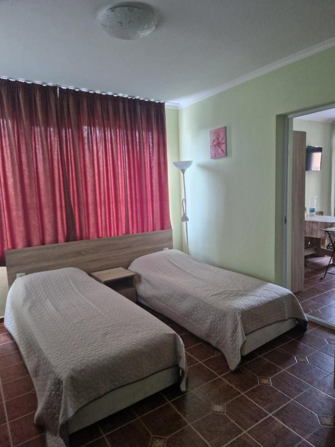 Dara Hotel Primorsko Esterno foto