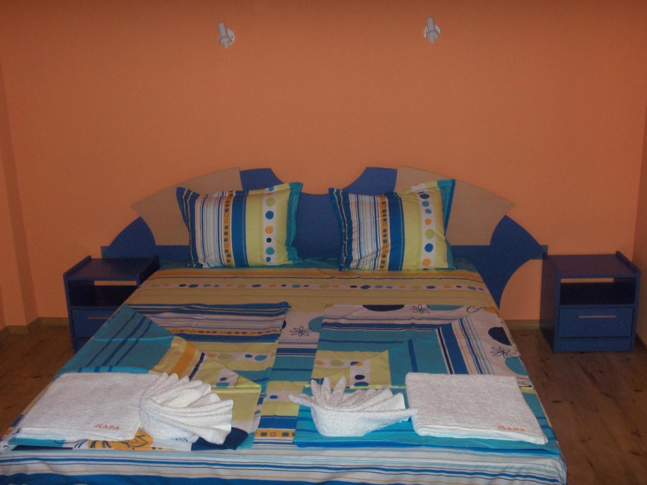 Dara Hotel Primorsko Esterno foto