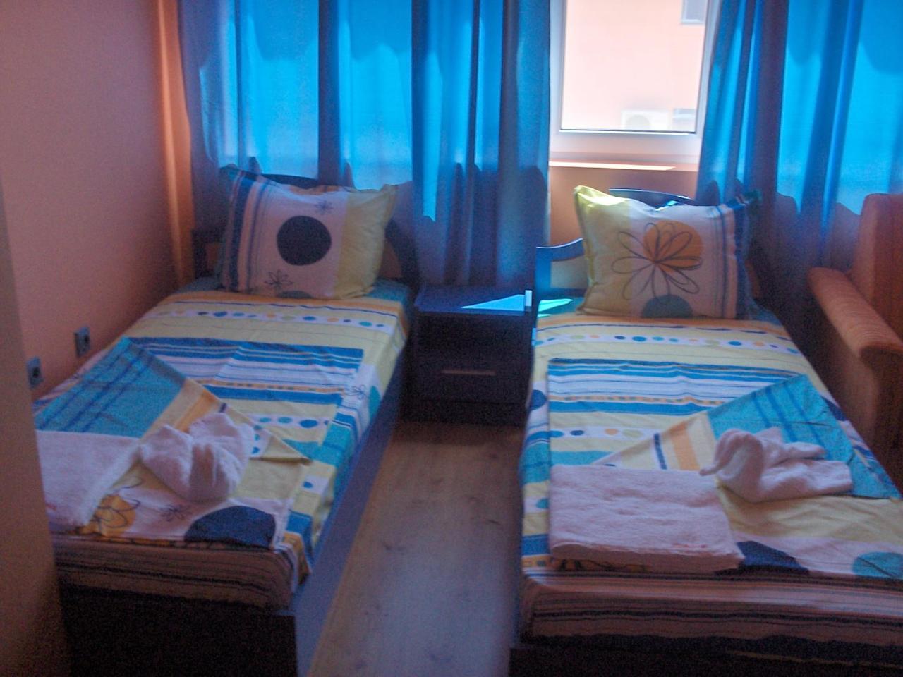 Dara Hotel Primorsko Esterno foto