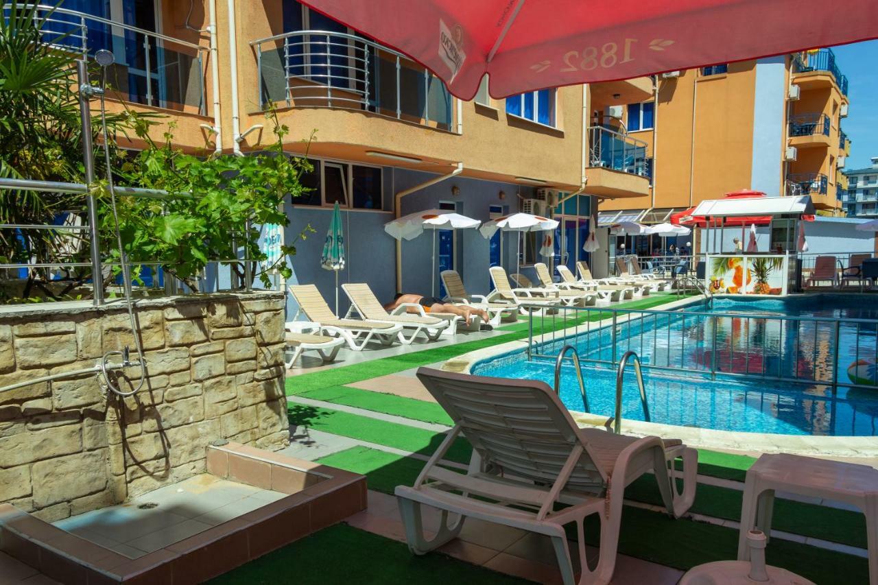 Dara Hotel Primorsko Esterno foto