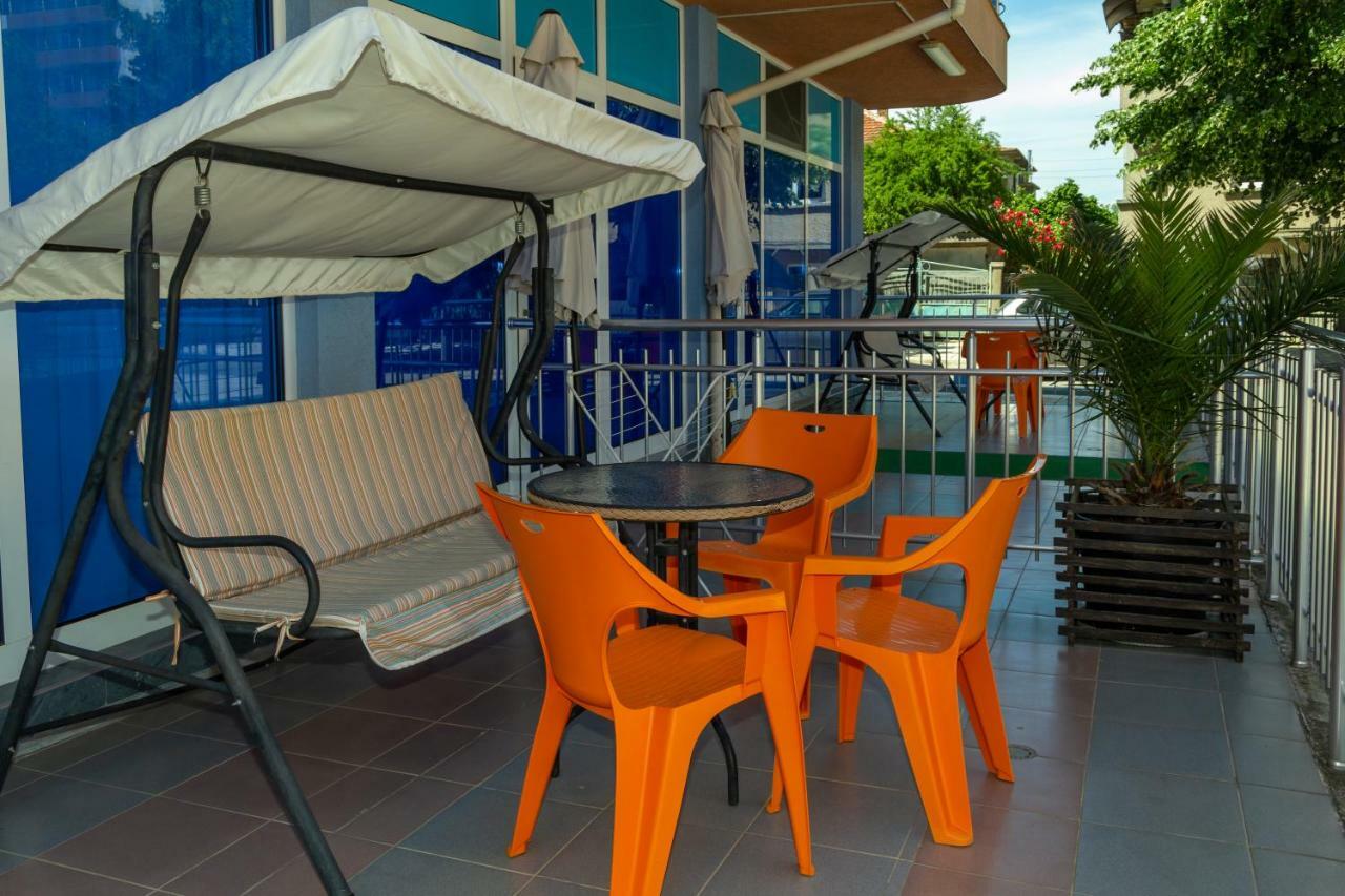 Dara Hotel Primorsko Esterno foto